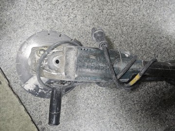 Б/у Угловая шлифмашина Makita ga9020 01-201111777