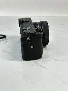 Б/в Фотоапарат Sony alfa a6400/ e pz 16-50mm f/3.5-5.6 oss ii 01-201132080