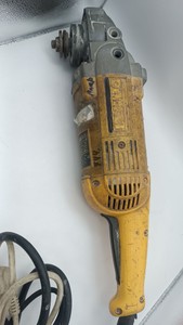 Б/у Угловая шлифмашина Dewalt d28401 01-201005821
