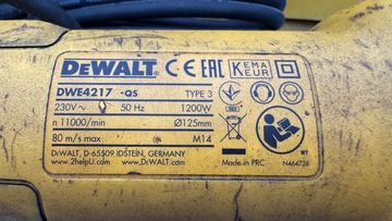 01-200761292: Dewalt dwe4217