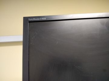 01-200795250: Samsung e1920