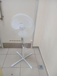 Б/в Вентилятор Laretti lr-fn1716 01-200809485