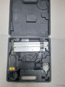 Б/у Степлер пневматический Topex sf5040 01-200818028