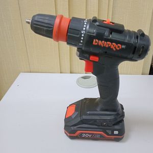 Б/в Шурупокрут Dnipro-M cd-218q 1акб 2ah зп 01-200848274