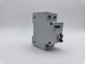 Б/у Дифференциальный автомат Schneider easy9 ez9d34616 01-200875032