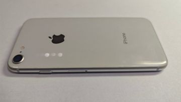 Б/в Мобільний телефон Apple iphone 8 256gb 01-200881644