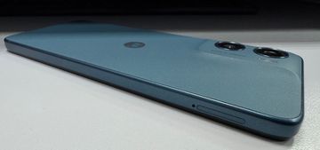 Б/в Мобільний телефон Motorola moto g06 4g 4/64gb 01-200881082