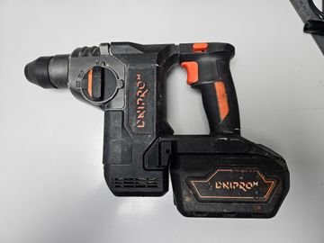 Б/в Перфоратор Dnipro-M dhr-202bc ultra 1акб 6ah зп 01-200885517
