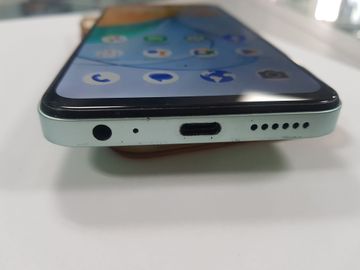 Б/в Мобільний телефон Zte blade v50 design 8/128gb 01-200887860