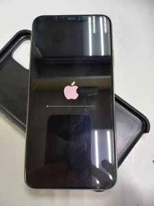 Б/в Мобільний телефон Apple iphone 11 pro max 64gb 01-200904370