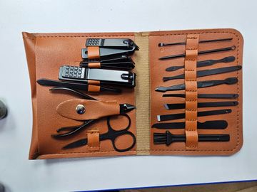 Б/в Набір манікюрний Bag Brown 16 од 16-000276692