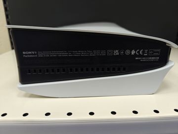Б/в Ігрова приставка Sony playstation 5 slim 825gb + 2 джойстики 01-200915865