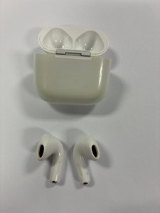 Б/в Навушники Apple airpods 4 with active noise cancellation 01-200999101