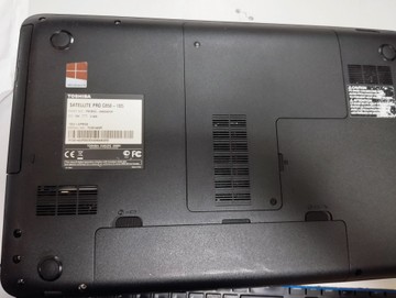 Б/в Ноутбук Toshiba 15/core i3 3110m ddr3/4gb ddr3/hdd 500 gb/ssd *відсутній/*інтегрована 01-201003646