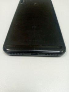 Б/в Мобільний телефон Xiaomi mi a2 lite 2/32gb 01-201003977