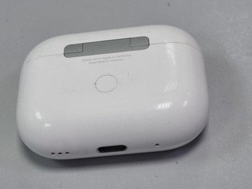 Б/в Навушники Apple airpods pro 2nd generation with magsafe charging case usb-c 01-201011690
