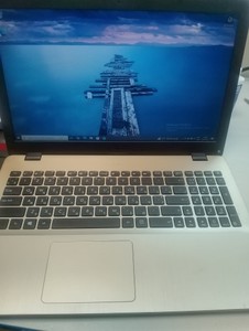 Б/в Ноутбук Asus 15/core i5 7200u ddr3/8gb ddr3/hdd 1000 gb/ssd *відсутній/geforce 940mx 2gb 01-201038010