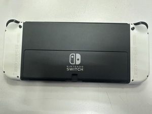 Б/в Ігрова приставка Nintendo switch oled 01-201056081