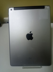 Б/в Планшет Apple ipad 5gen 9.7’ 2017 32gb wi-fi + cellular 01-201056051