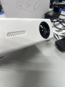 Б/в Проектор Projector hy300 01-201017008
