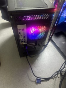 Б/у Системный блок Пк amd ryzen 5 5600/ram 16 gb/hdd відсутній/ssd 1000 gb/nvidia rtx 5050 (geforce) 8gb gddr6 128bit 01-201098245