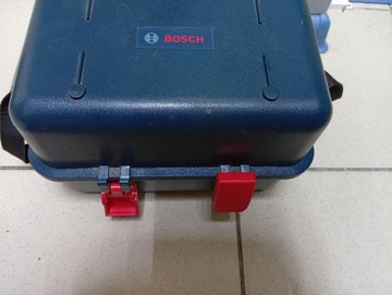Б/в Оптичний нівелір Bosch gol 20 d 01-201108937