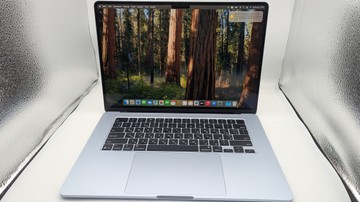 Б/в Ноутбук Apple macbook air 15" 2025 01-201140427