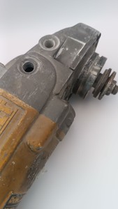 Б/у Угловая шлифмашина Dewalt d28401 01-201005821