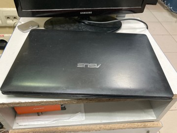 Asus 15/pentium b960 ddr3/4gb ddr3/hdd 320 gb/ssd *відсутній/*інтегрована