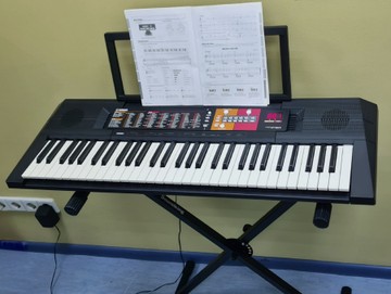 Б/в Синтезатор Yamaha psr-f51 01-201179781