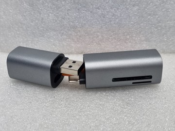 Б/у Кардрідер Baseus mini-cabin card reader 2-in-1 01-201183381