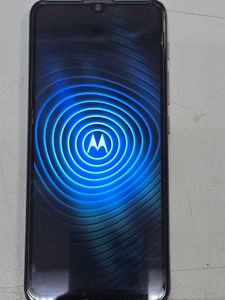 Б/в Мобільний телефон Motorola moto e20 xt2155-6 2/32gb 01-200811866