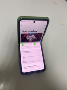 Б/в Мобільний телефон Motorola razr 50 ultra 12/512gb 01-200744903