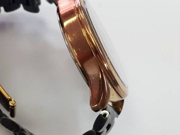 01-19082315: Guess w14052g2