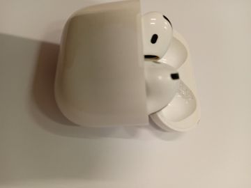 Б/в Навушники Apple airpods 4 01-200861971