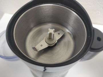 Б/в Кавомолка Saturn st-cm1038 01-200859979