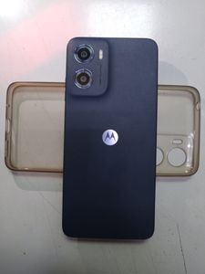 Б/в Мобільний телефон Motorola moto g05 4/128gb 01-200884382