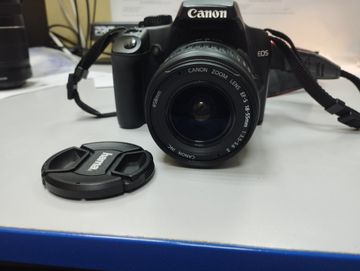 Б/у Фотоаппарат Canon eos 1000d + ef-s 18-55mm f/3,5-5,6 is ii 01-200899054