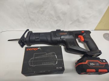 Б/в Шабельна пила Dnipro-M drs-200 1акб 4ah зп 01-200915854