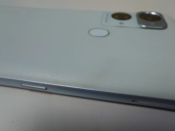 Б/в Мобільний телефон Oukitel c33 8/256gb 01-200916931