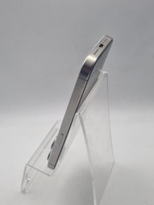 Б/в Мобільний телефон Apple iphone 15 pro 128gb 01-200937229
