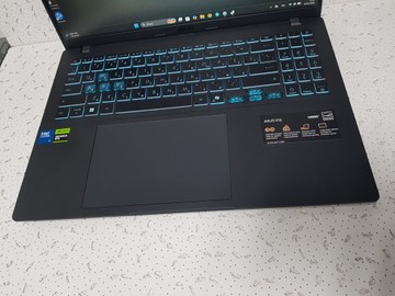 Б/в Ноутбук Asus 15/core 5 210h ddr4/32gb ddr4/ssd 512 gb/rtx 5070 8gb 01-200938513