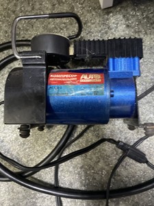 Б/в Автомобільний компресор Auto Assistance ac 102-2 01-200973209