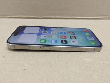 Б/в Мобільний телефон Apple iphone 16 pro 128gb 01-200977579