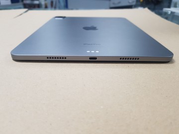 Б/в Планшет Apple ipad pro 11 2022 wi-fi 256gb a2759 gen4 01-200924721