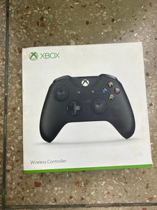 Б/в Ігрова приставка Microsoft xbox one console 1tb 01-200998098
