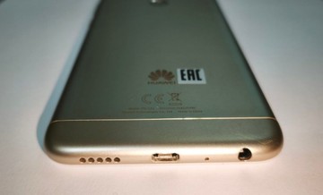 Б/в Мобільний телефон Huawei p smart fig-lx1 3/32gb 01-201031118