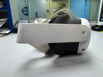 Б/в Окуляри віртуальної реальності Meta quest 3 512gb 01-201086226