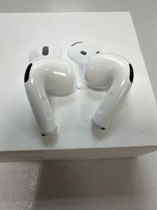 Б/в Навушники Apple airpods 4 01-201087385