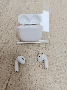 Б/у Навушники Apple airpods 4 01-201094739